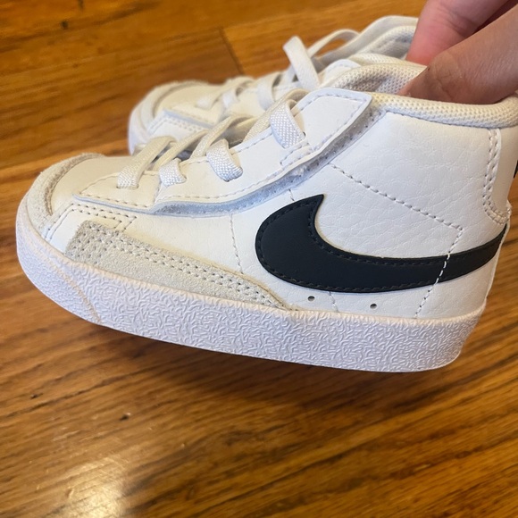 Nike White and Black High-Top Sneakers with Leather Finish - Picture 1 of 5